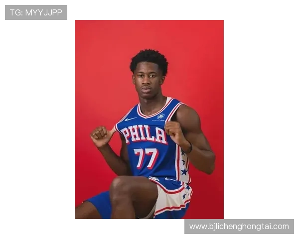 帕金斯盛赞弗拉格称其为邓肯后最特殊状元正经历从中锋到控卫的蜕变 帕金斯盛赞弗拉格称其为邓肯后最特殊状元正经历从中锋到控卫的蜕变